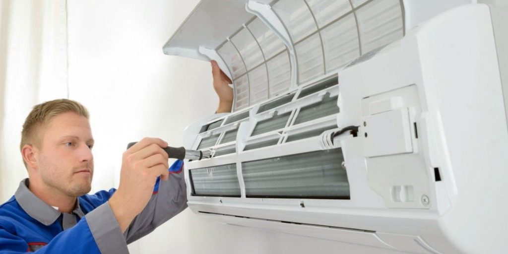 Tanda-Tanda AC Anda Butuh Perbaikan Segera Sebelum Terjadi Kerusakan Serius